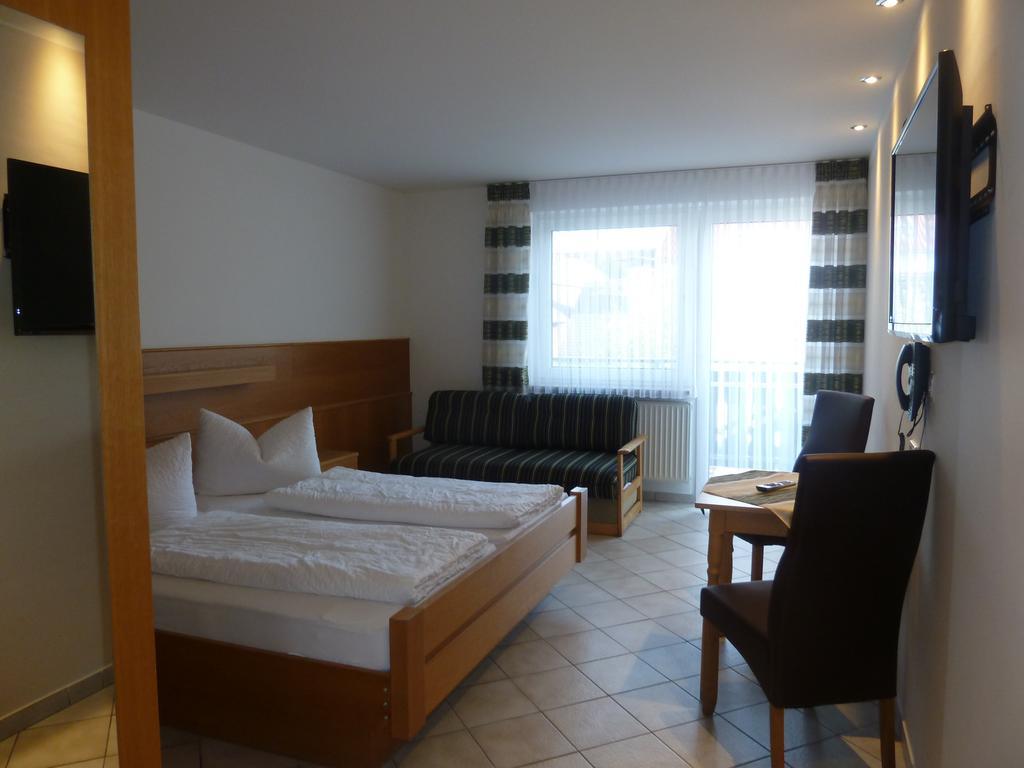 Gasthof Zur Krone Mitteleschenbach Habitación foto